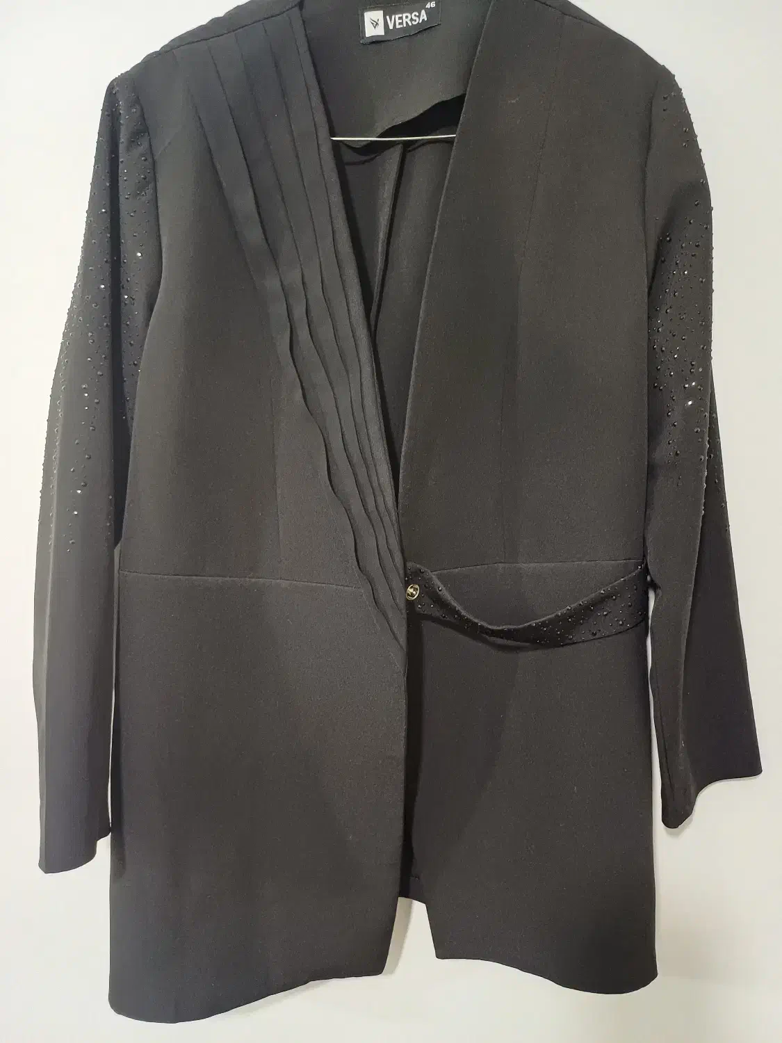 کت تک|لباس|قم, انسجام|دیوار