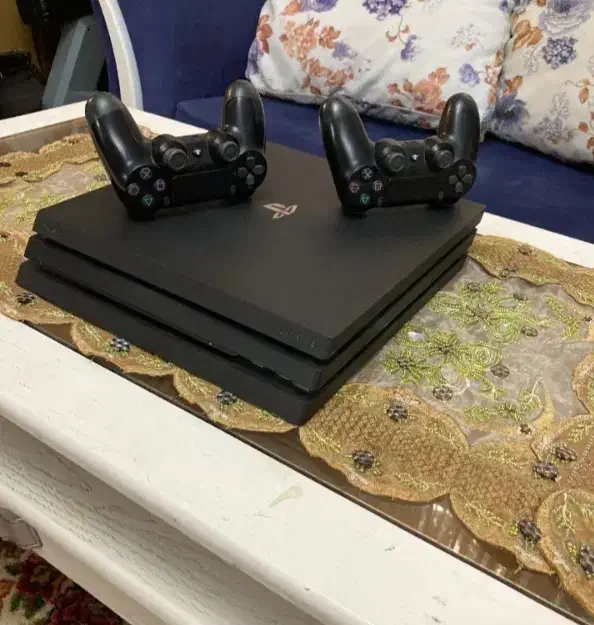 ps4 pro 1T|کنسول، بازی ویدئویی و آنلاین|اسفراین, |دیوار