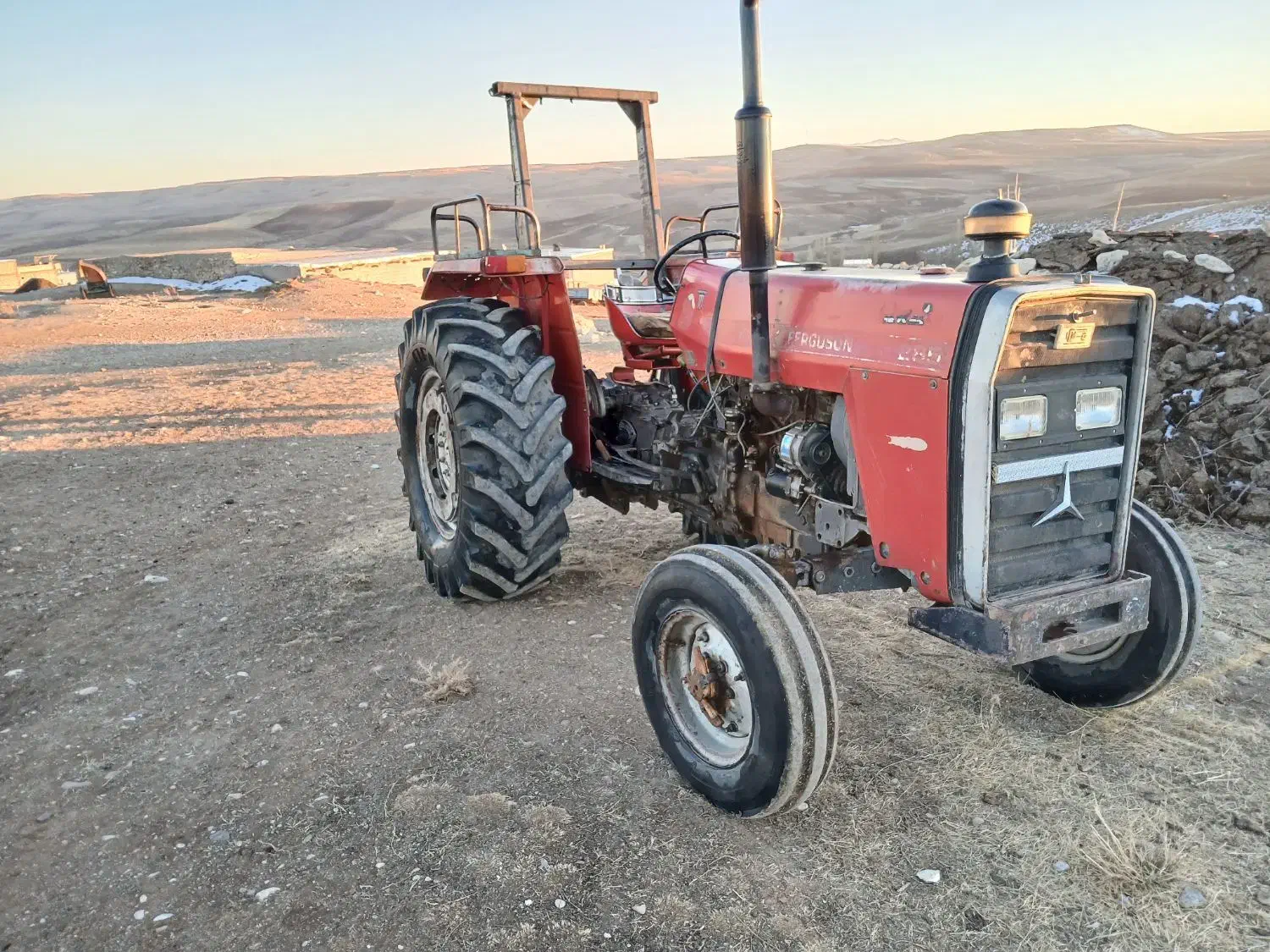 فروش تراکتور مدل ۶۳ اوزال ترکیه درجه یک|خودرو سنگین|سقز, |دیوار