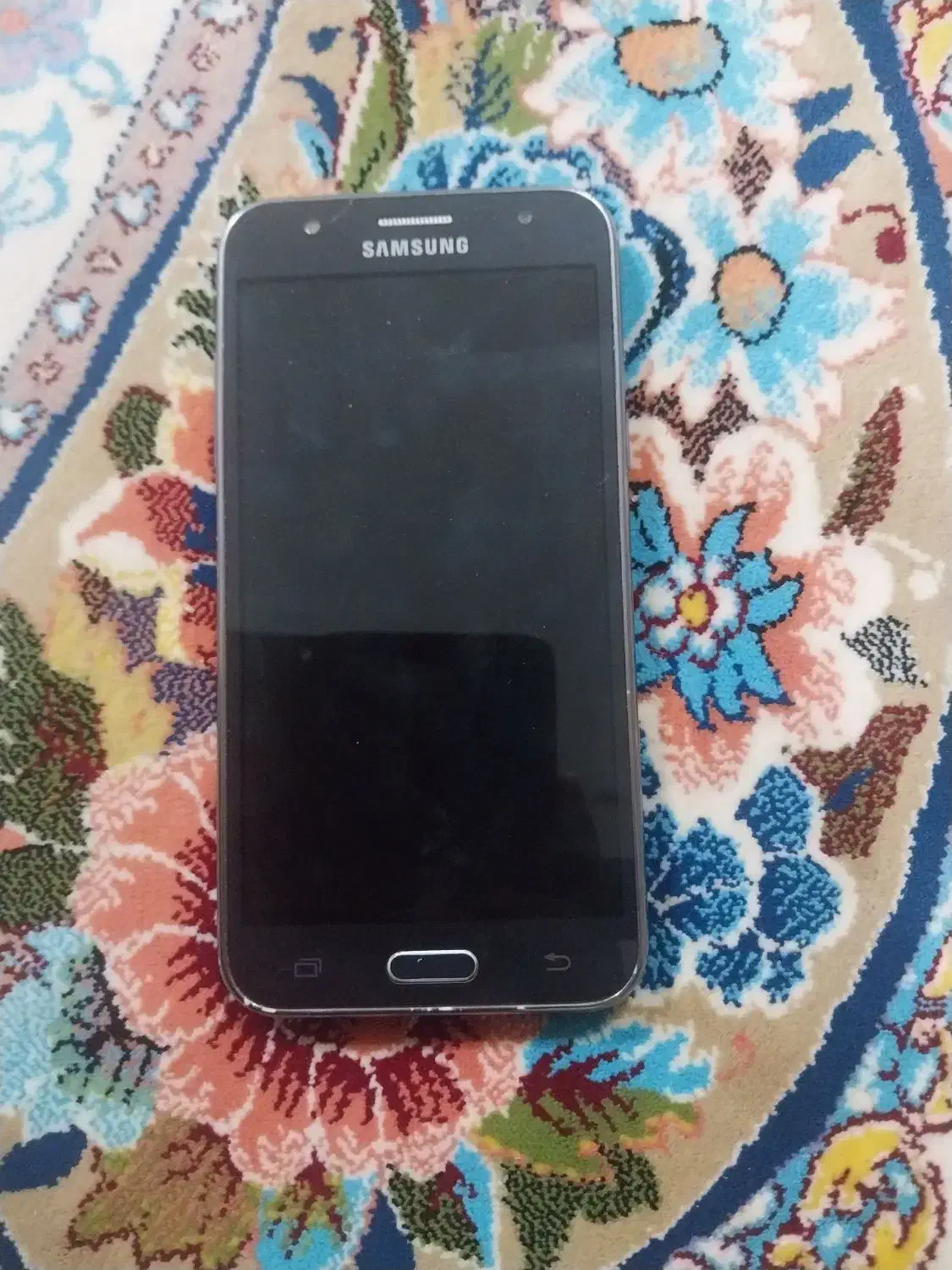 دو گوشی ال‌سی‌دی سوخته و پهباد|موبایل|تربت جام, میان جام|دیوار