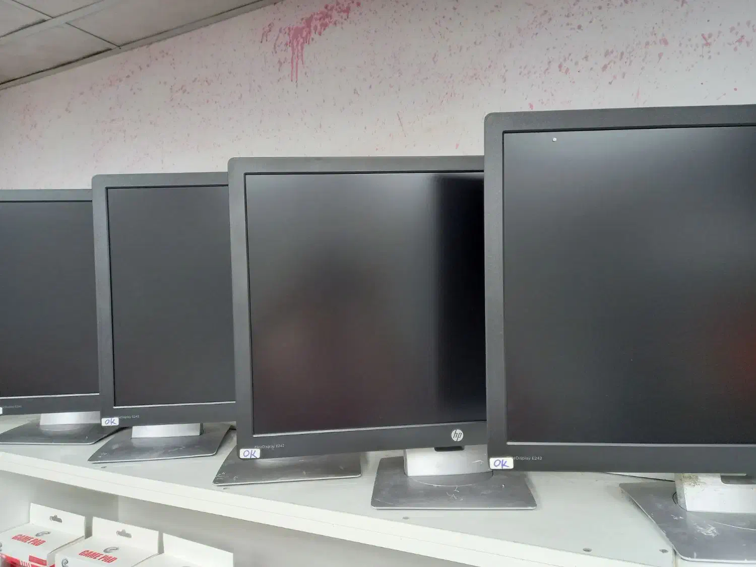 مانیتور ۲۴ اینچ HP پورت HDMI|قطعات و لوازم جانبی رایانه|قزوین, |دیوار