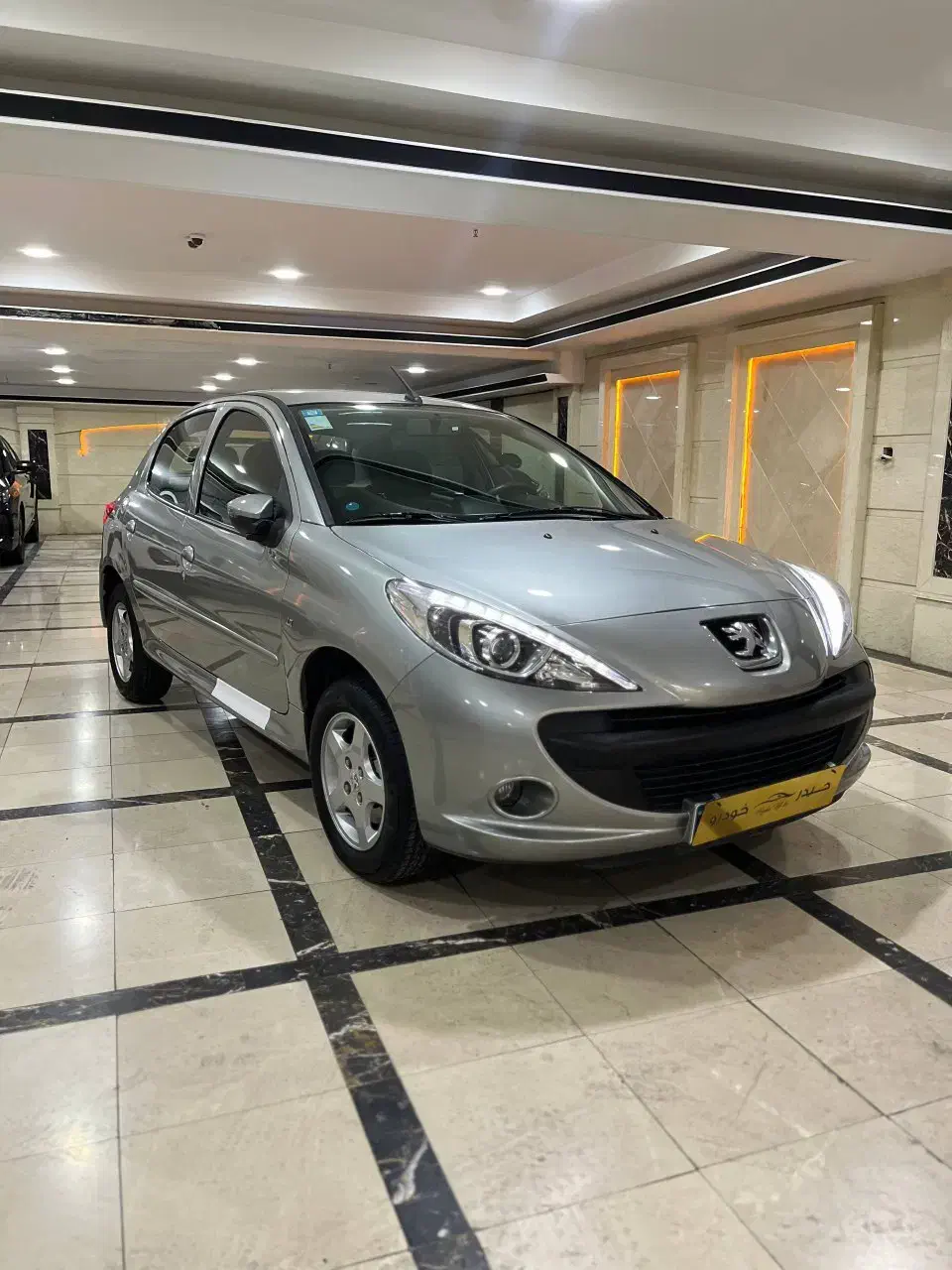 207دنده فلز ، نقد و اقساط ،موجود نمایشگاه|خودرو سواری و وانت|تهران, سهروردی|دیوار