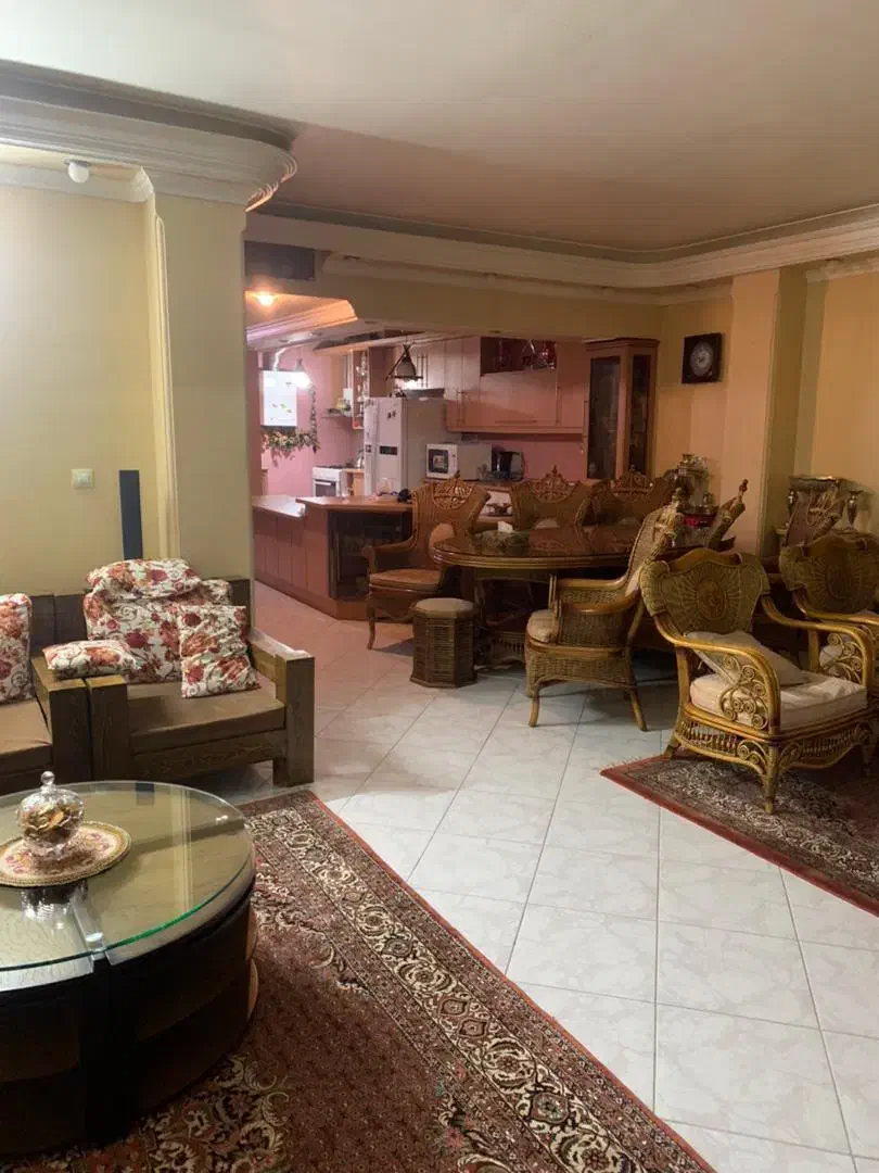 آپارتمان طبقه سوم تک واحدی ۱۴۵ متر|فروش آپارتمان|اصفهان, تخت فولاد|دیوار