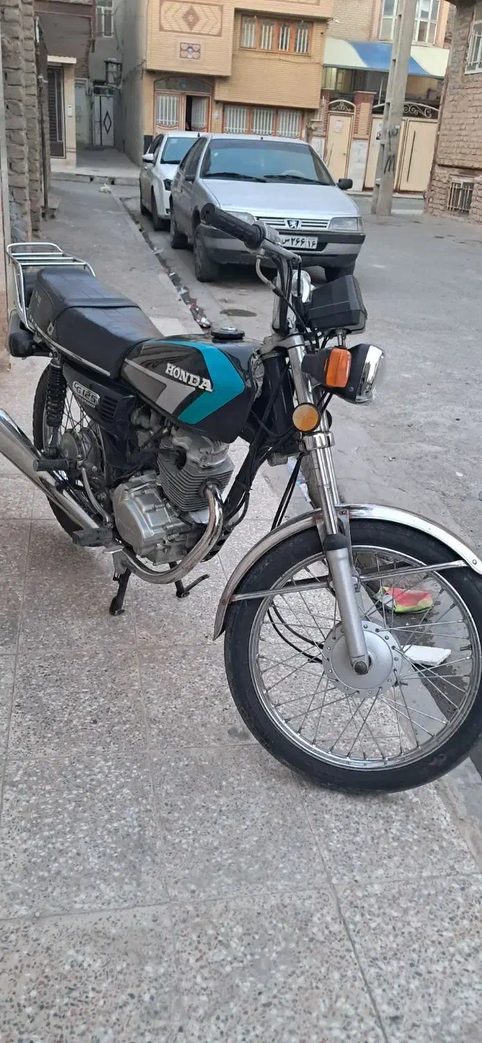 هندا۱۲۵|موتورسیکلت|قم, شهید صیاد شیرازی|دیوار