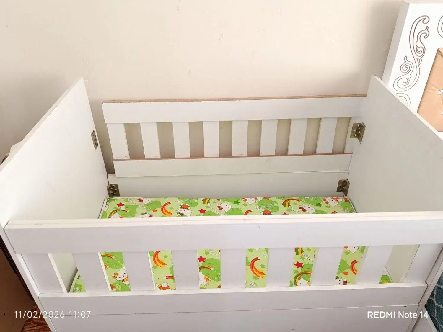 تخت بچه|تخت و صندلی بچه|خرمشهر, |دیوار