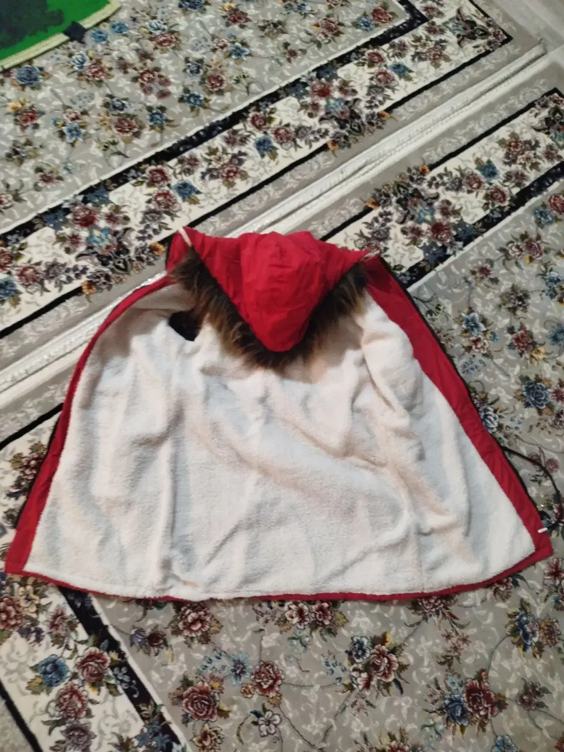 کاپشن نو|لباس|میاندوآب, |دیوار