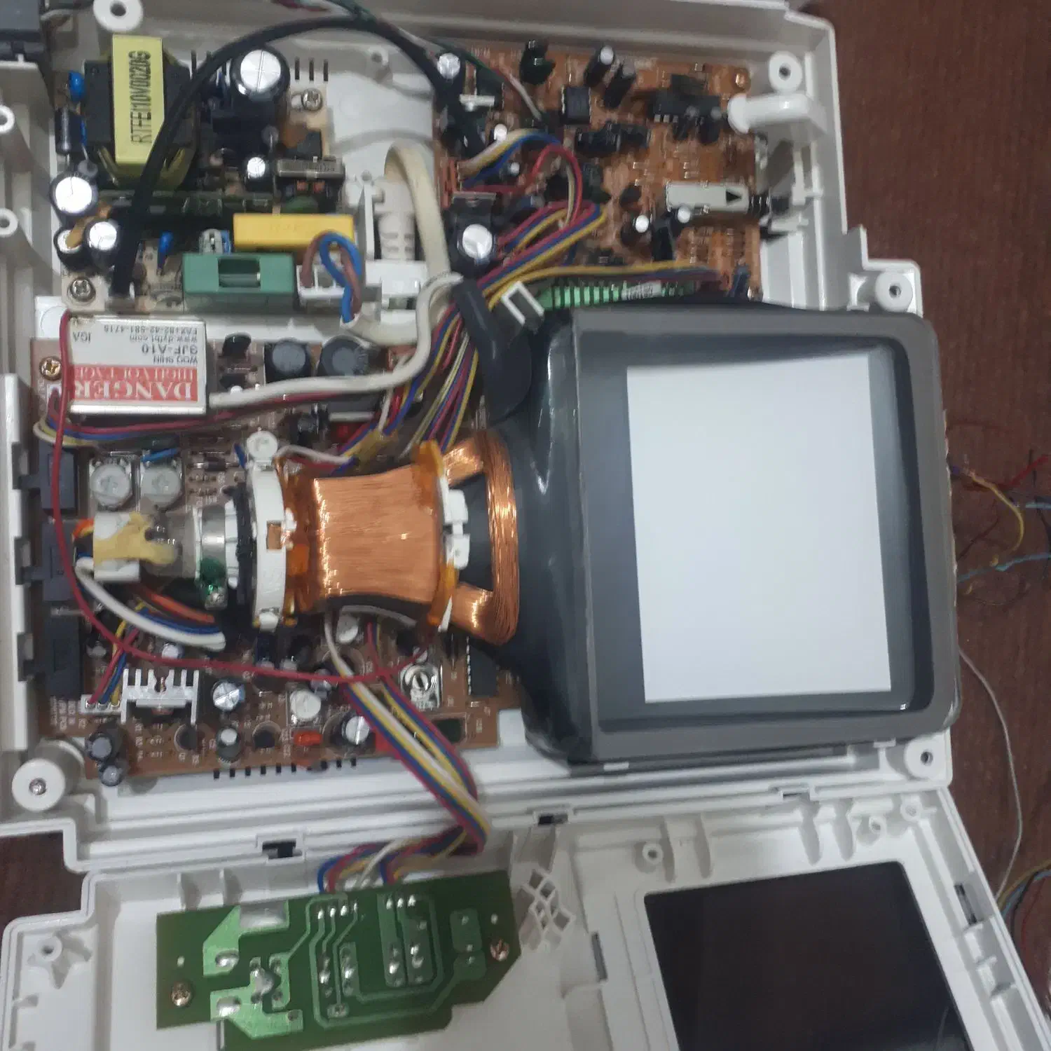 تعمیر و نصب ایفون تصویری و صوتی در سراسر شهر|خدمات پیشه و مهارت|شیراز, زرهی|دیوار