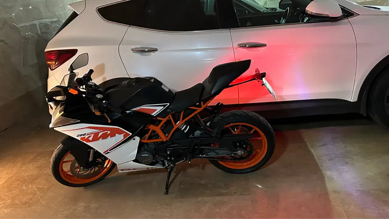 کی تی ام ۲۰۰|موتورسیکلت|تهران, سعادت‌آباد|دیوار