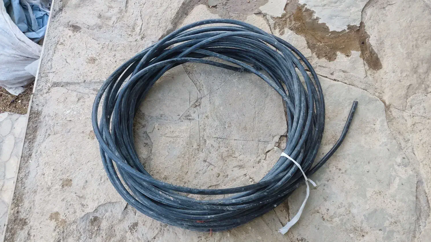 کابل فشارقوی|ابزارآلات|نوبران, |دیوار