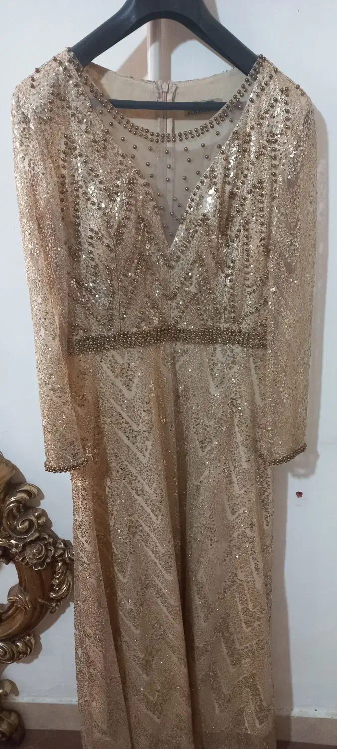 لباس مجلسی|لباس|چهارباغ, |دیوار