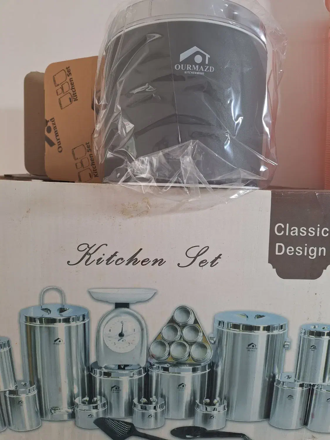 لوازم اشپزخانه و سرویس جهیزیه|ظروف نگهدارنده، پلاستیکی، یک‌بارمصرف|دالخانی, |دیوار