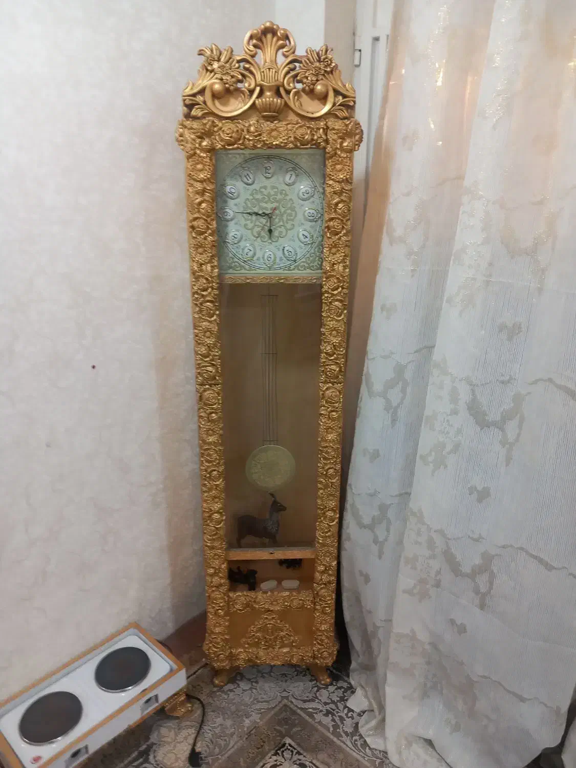 تلویزیون 32 و ساعت ایستاده سلطنتی|تلویزیون و پروژکتور|اهواز, شهرک دانشگاه|دیوار