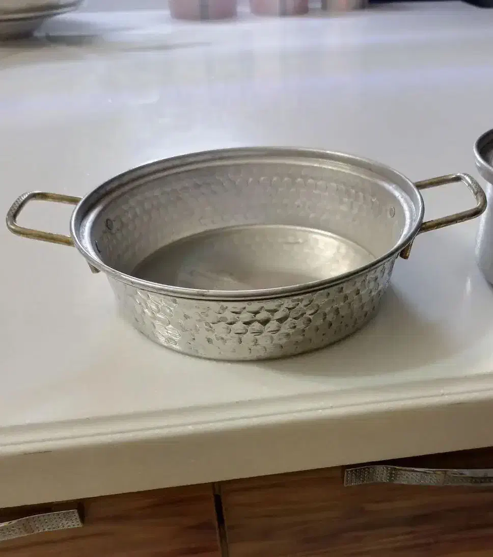 قابلمه روی. قابلمه کره ای تابه لیوان|ظروف سرو و پذیرایی|شیراز, قدوسی شرقی|دیوار