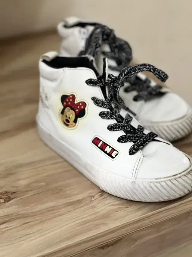 کتانی ساقدار برند دیزنی|کفش و لباس بچه|ایلام, |دیوار