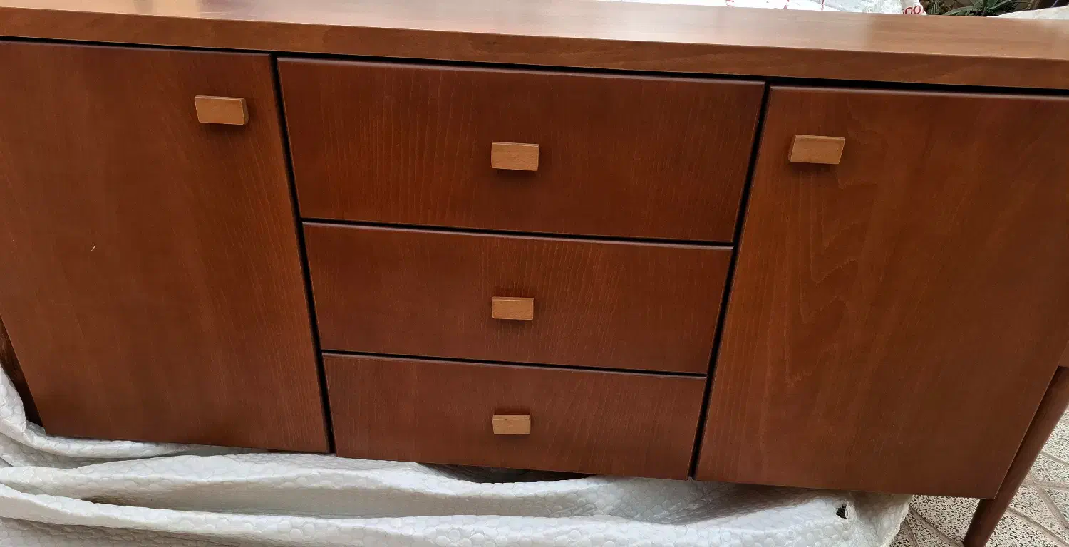 فروش یک عدد آینه وکنسول چوبی کاملا نو|بوفه، ویترین، کنسول|بم, |دیوار