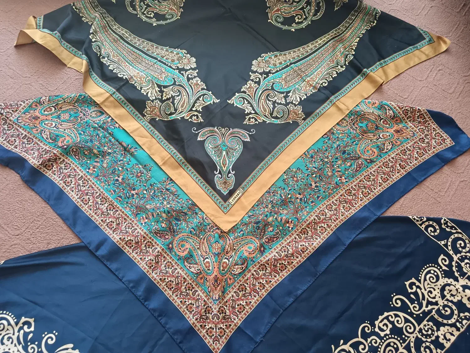 روسری ساتن|لباس|برخوار, |دیوار