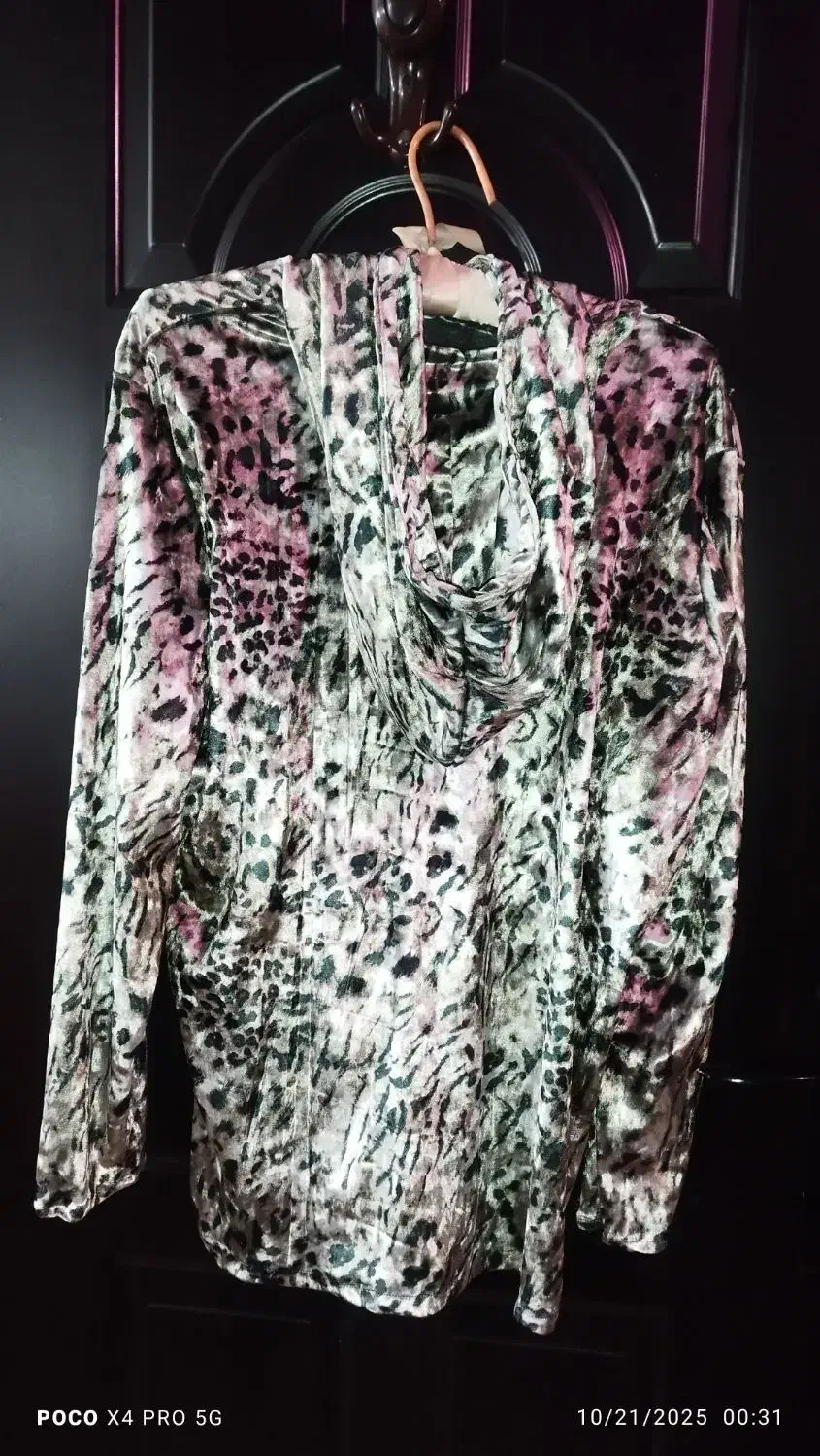 دوخت  هودی وشلوار|لباس|فومن, |دیوار