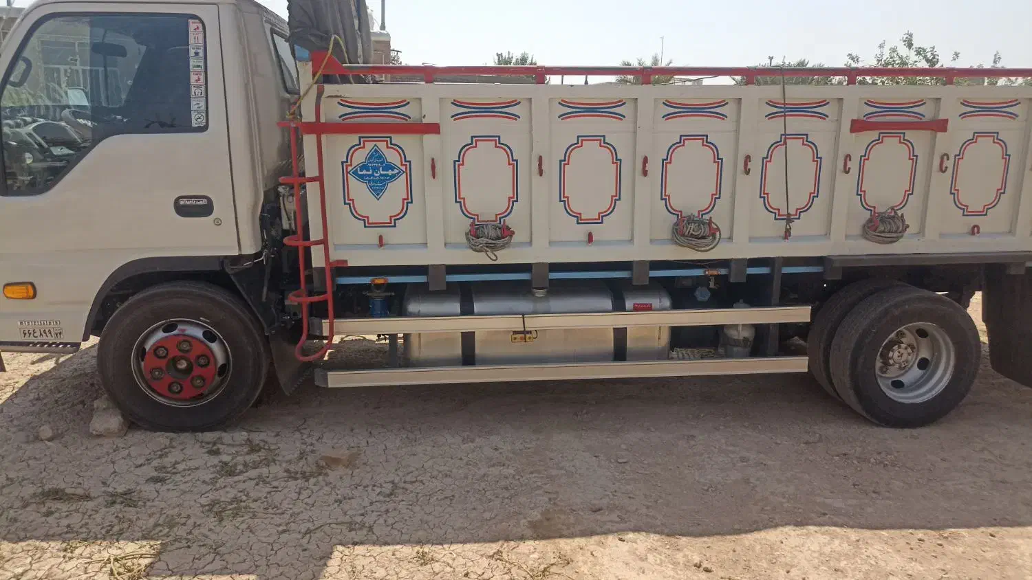 شیلر ترو تمیز|خودرو سنگین|فسارود, |دیوار