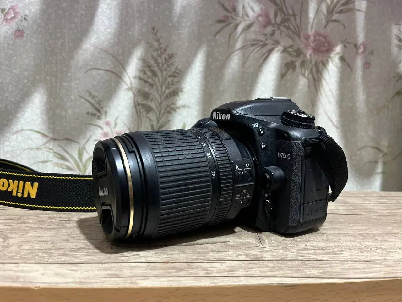 دوربین Nikon D7500 مناسب دانشجوهای عکاسی|دوربین عکاسی و فیلم‌برداری|کرج, فاز ۲ مهرشهر|دیوار