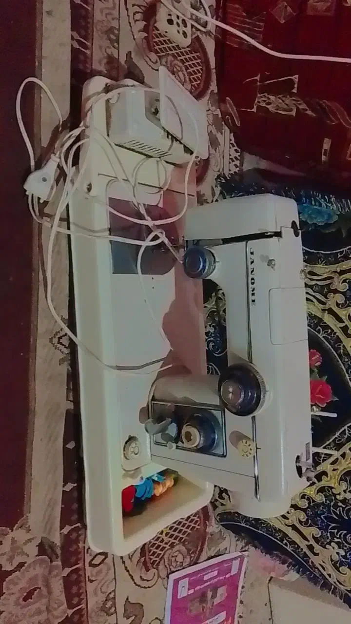 چرخ خیاطی ژانومه|چرخ خیاطی و ریسندگی|خمیر, |دیوار