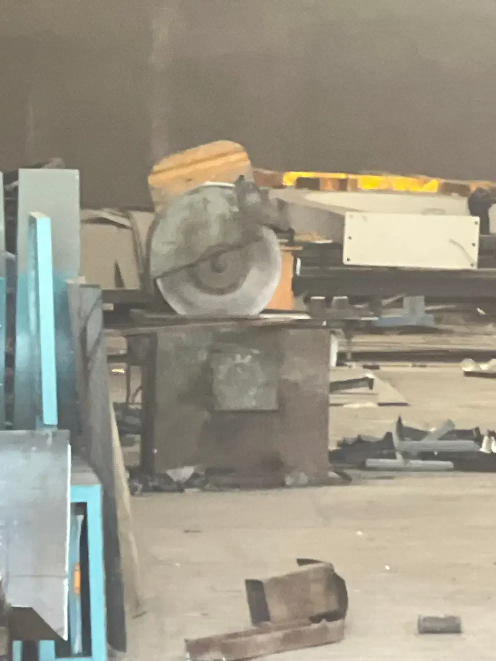 نیازمند جوشکار|استخدام صنعتی، فنی، مهندسی|کرمان, |دیوار