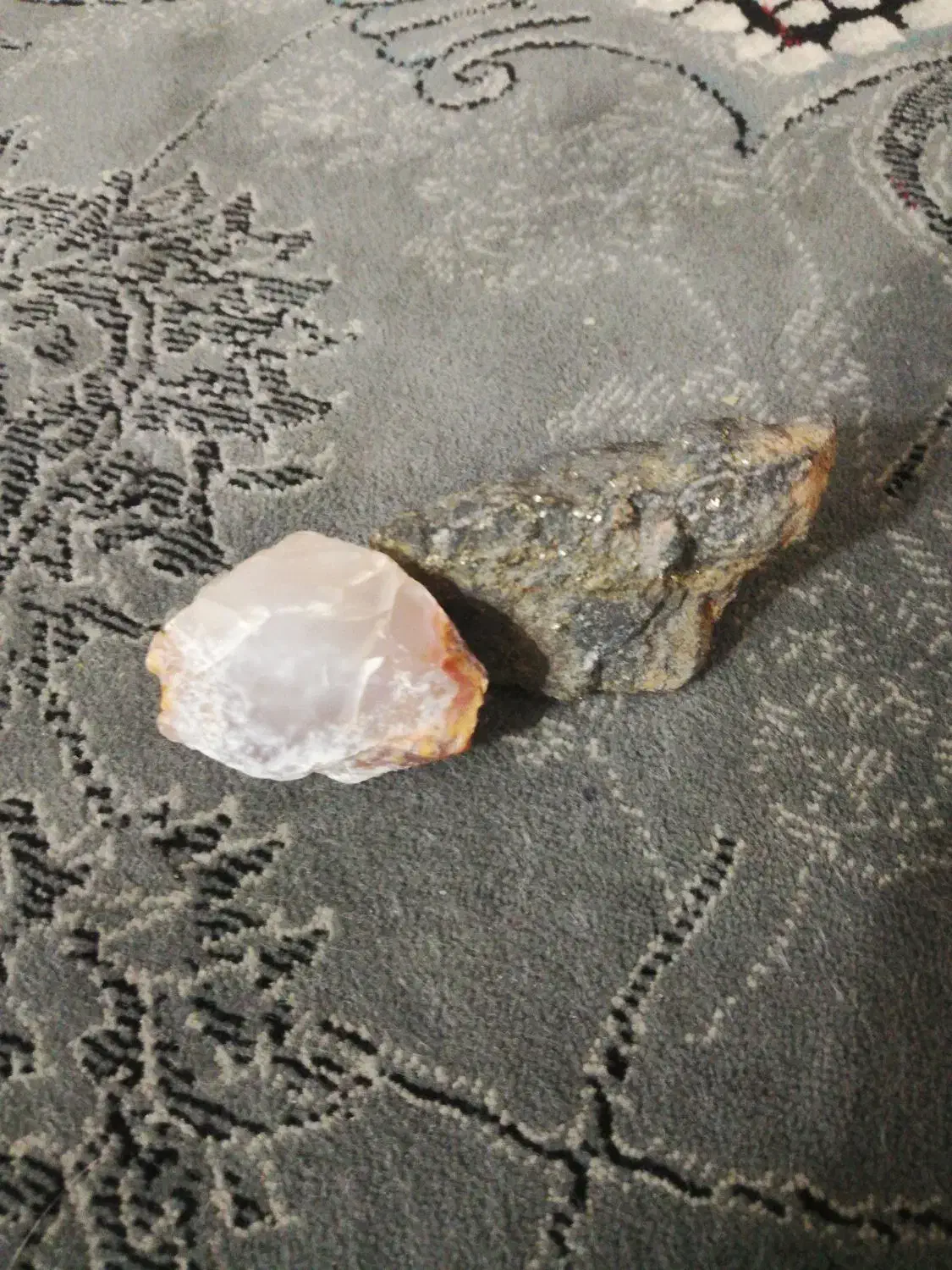 سنگ قیمتی و طلای ابلهان|کلکسیون اشیاء عتیقه|مهریز, |دیوار