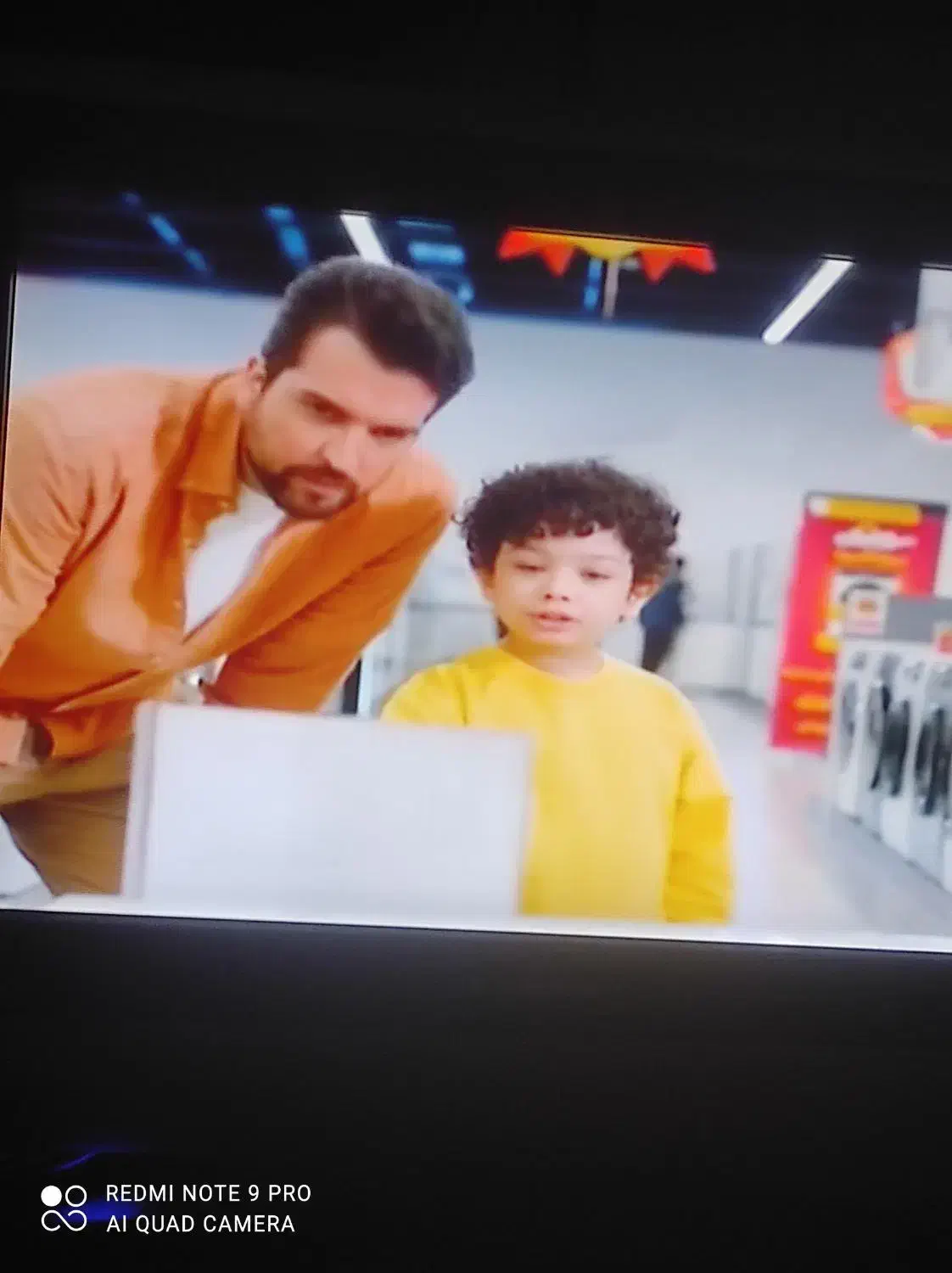 ال‌سی‌دی.‌.ایدوسونیم|تلویزیون و پروژکتور|آمل, |دیوار