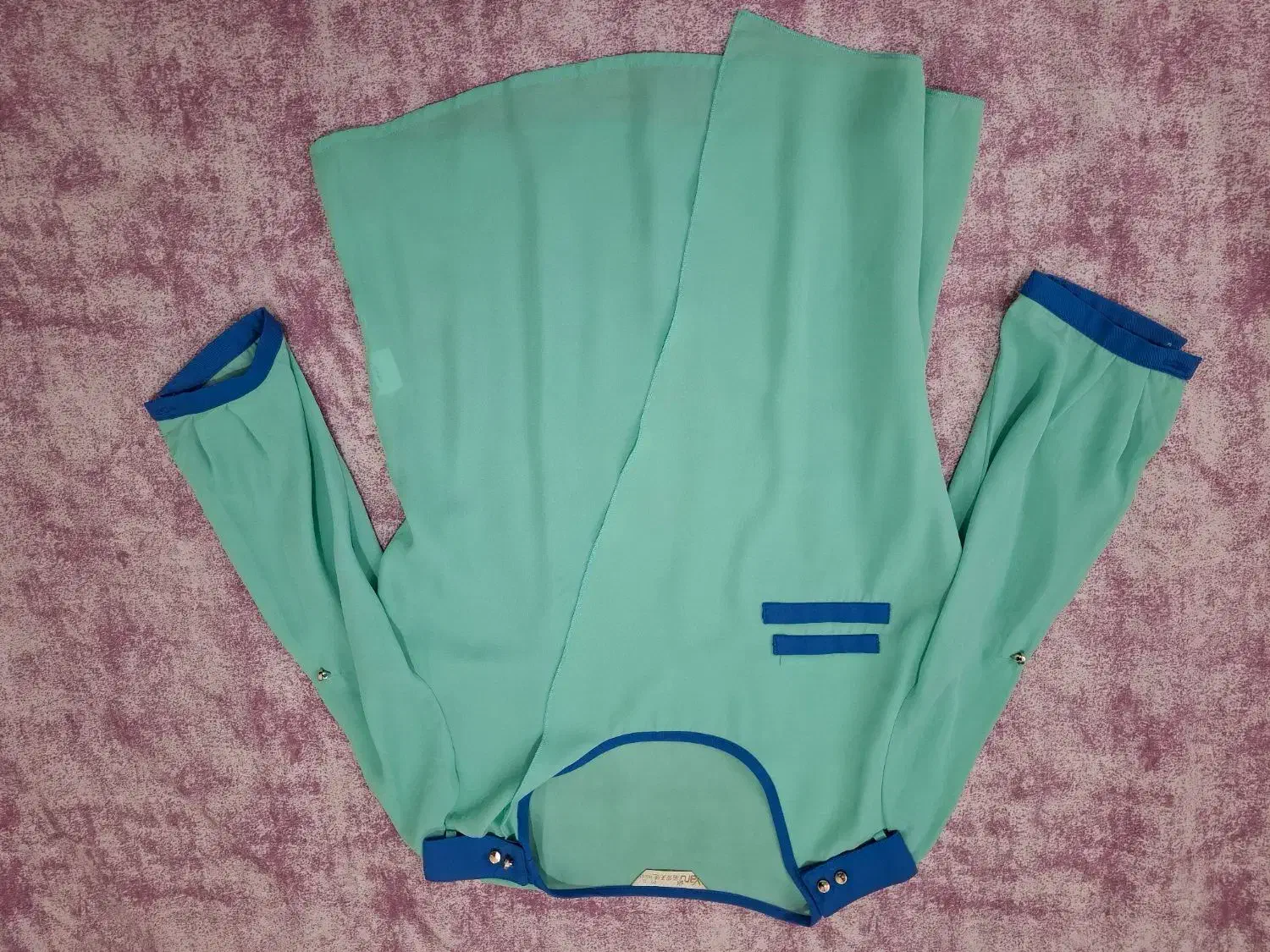 یه کمد لباس سایز ۳۸|لباس|فولادشهر, B4|دیوار