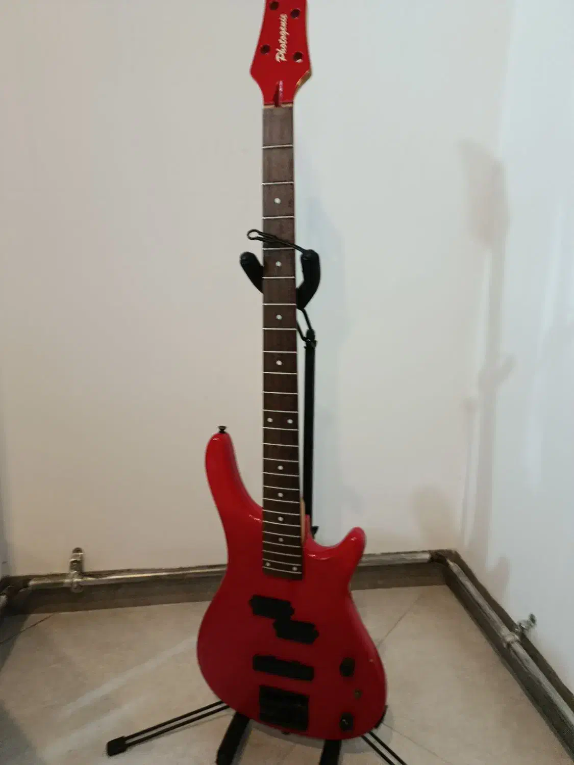 گیتار بیس فتوژنیک|گیتار، بیس، امپلیفایر|سلماس, |دیوار