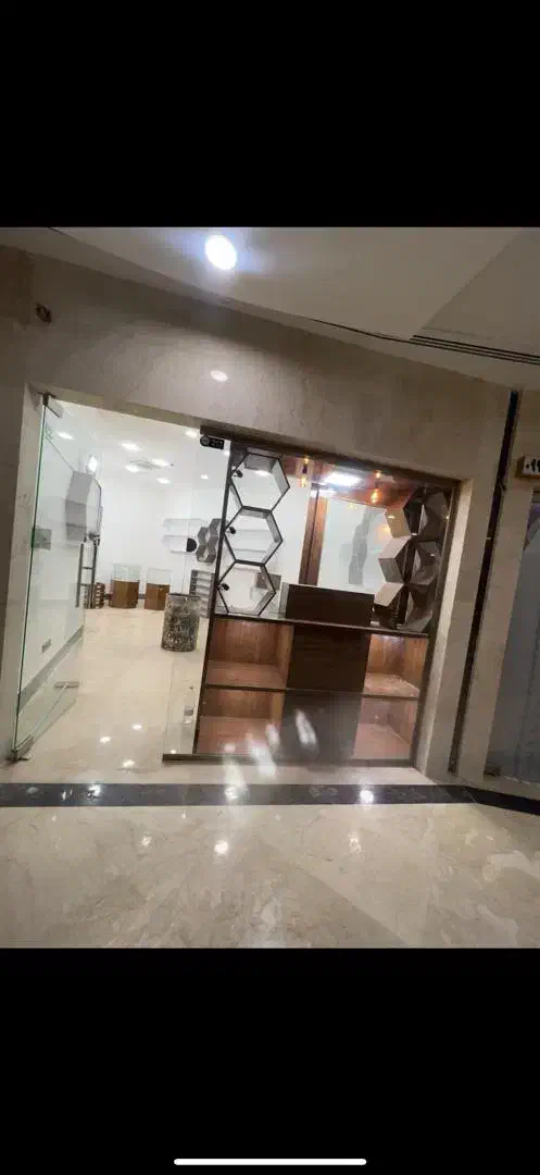 فروش دکور ویترین جنس ام دی اف کاربردی واسه هر صنفی|فروشگاه و مغازه|چابهار, |دیوار