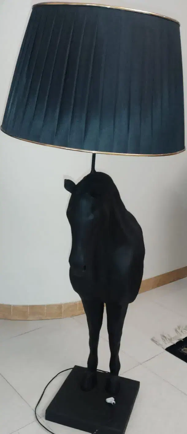 آباژور اسب کنار سالنی|چراغ خواب و آباژور|کرج, فاز ۳ گوهردشت|دیوار