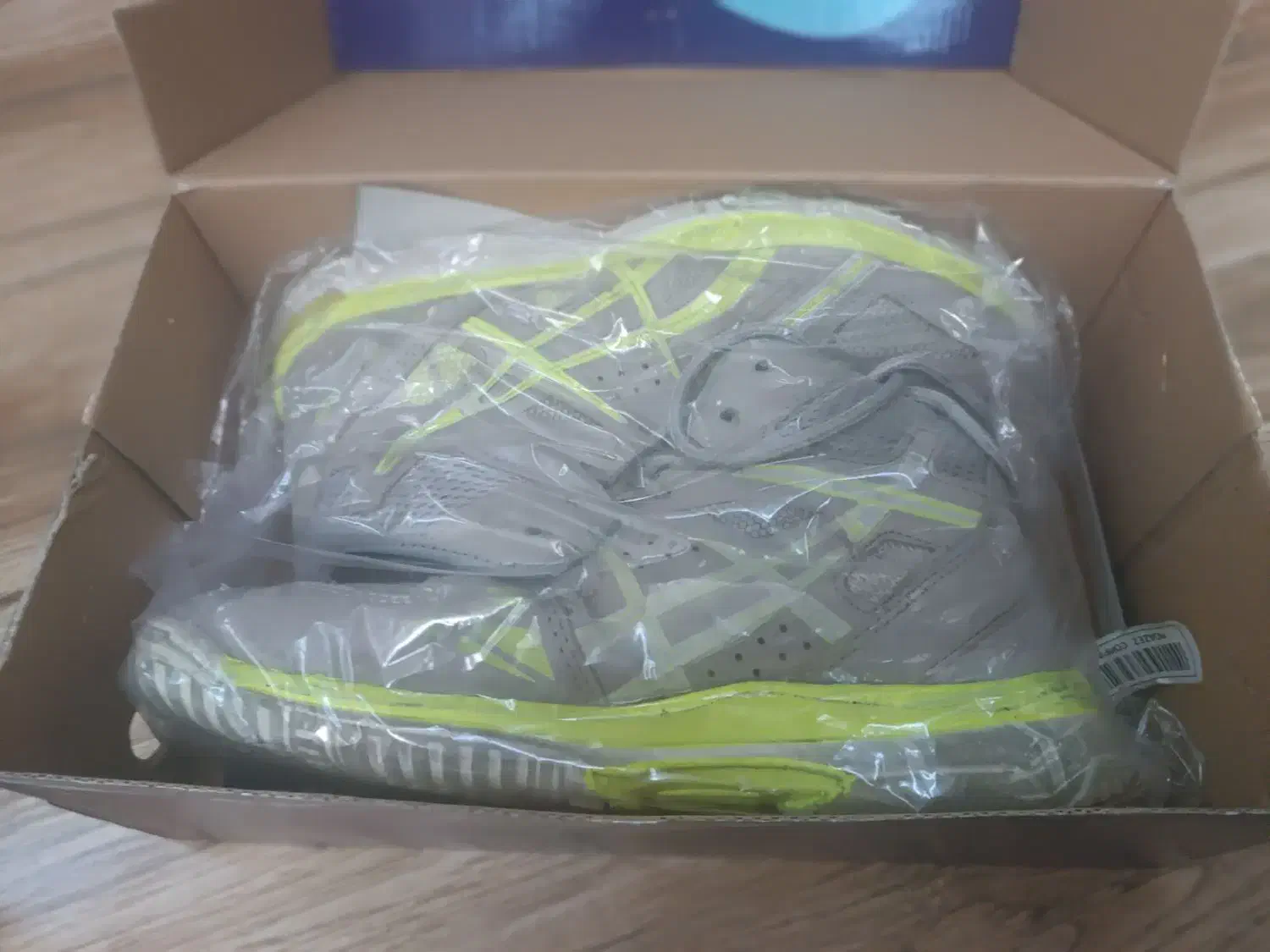 کفش (بسکتبال،والیبال) سایز ۳۹|ورزش‌های توپی|سمنان, |دیوار