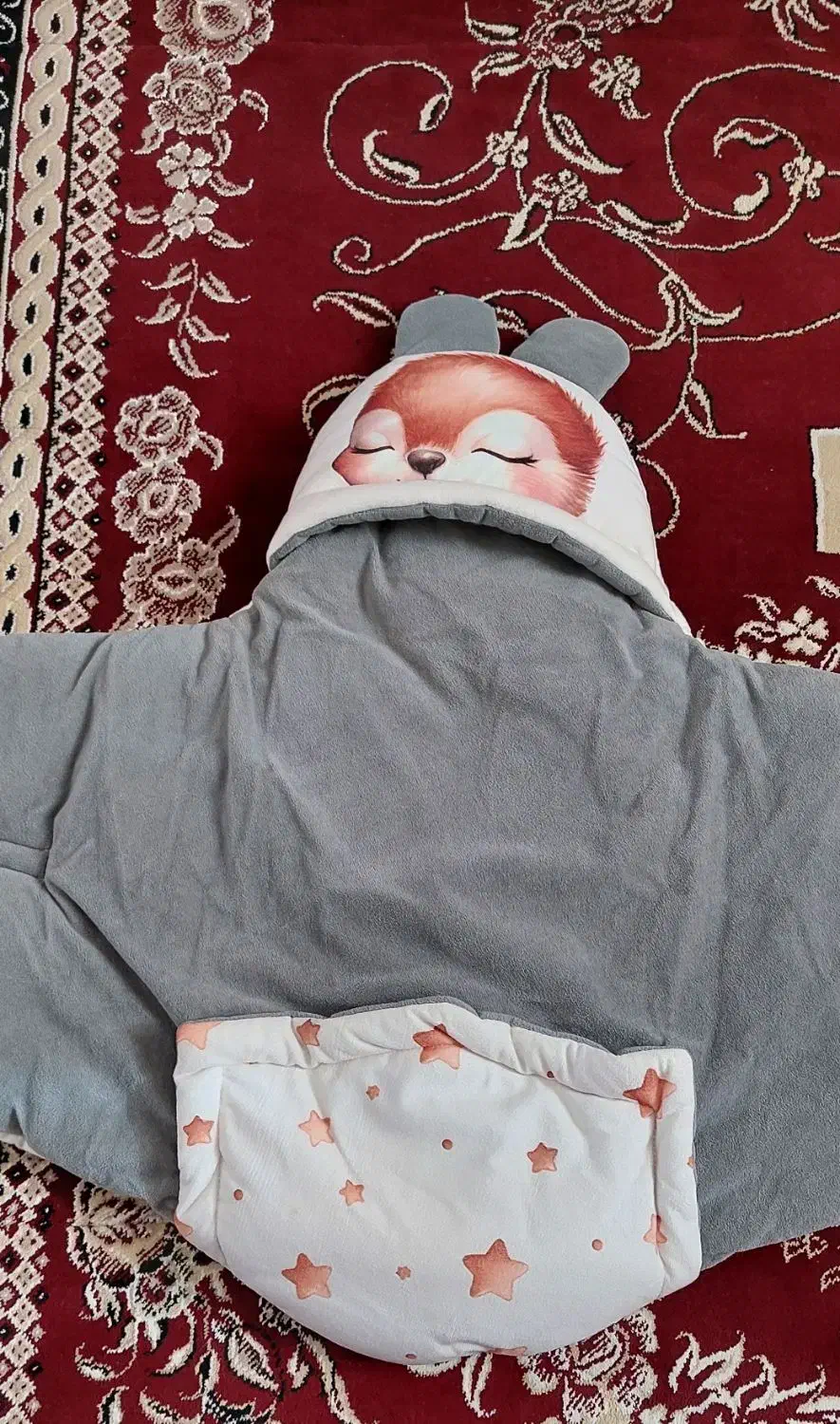 آغوشی و قنداق بچه|اسباب و اثاث بچه|قلعه شاهین, |دیوار