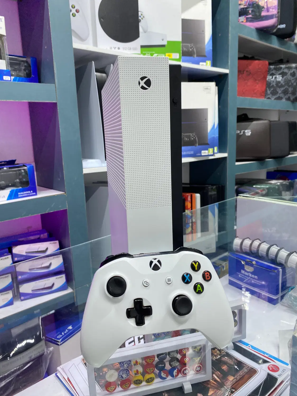 Xbox One S|کنسول، بازی ویدئویی و آنلاین|بیرجند, |دیوار