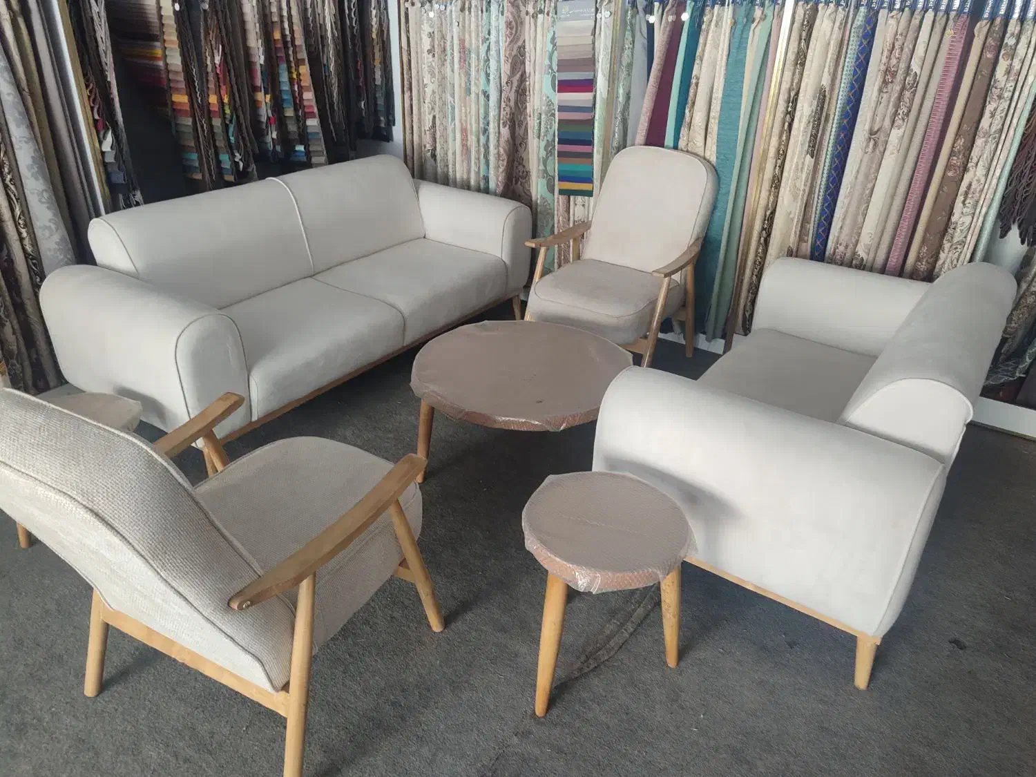 مبل مینیمال هفت نفره|مبلمان خانگی و میز عسلی|بهارستان, |دیوار