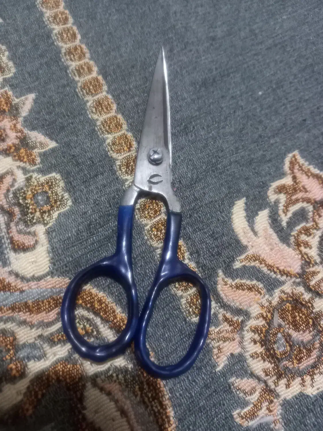 قیچی دهن کج|لوازم خیاطی و بافتنی|قم, شهر قائم|دیوار