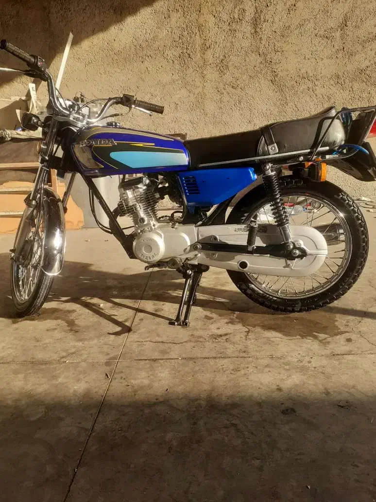 موتور تیزتک مدل ۸۱|موتورسیکلت|شیراز, قلات|دیوار