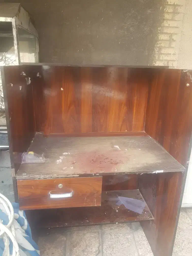 میز کار|میز تحریر و کامپیوتر|اندیمشک, |دیوار