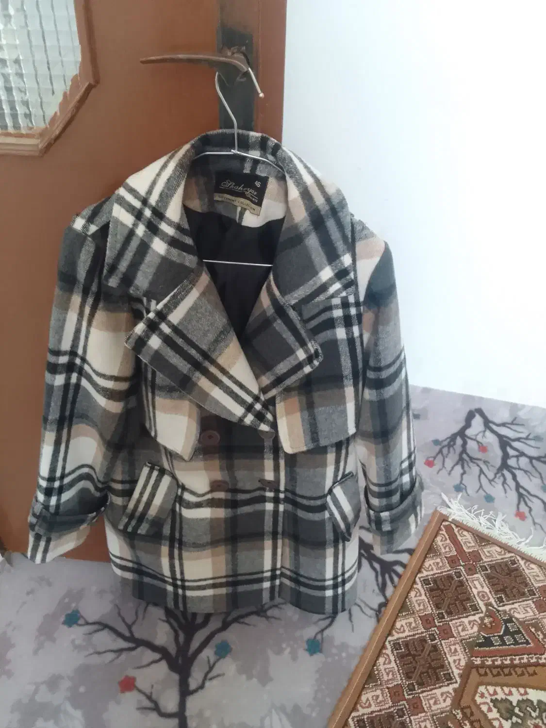 لباس|لباس|اسفراین, |دیوار