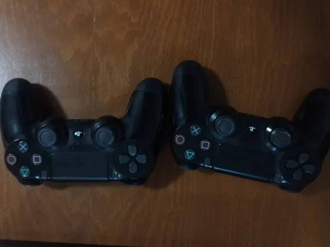 ps4 درحد نو با بازی اورجینال|کنسول، بازی ویدئویی و آنلاین|بندرعباس, |دیوار