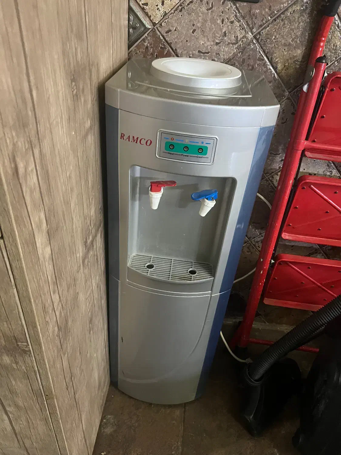 آبسرد کن|آب‌سردکن و تصفیه آب|قم, شاه ابراهیم|دیوار