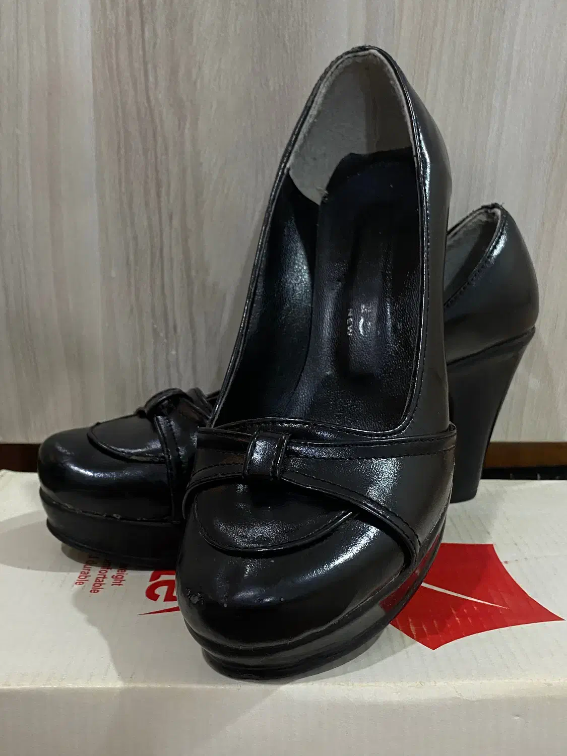 کفش مشکی|کیف، کفش، کمربند|اردبیل, |دیوار