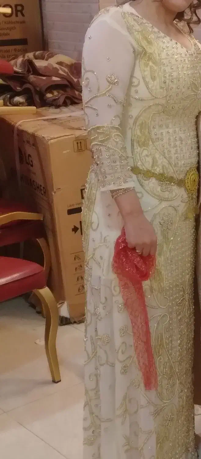 لباس کردی|لباس|همدان, |دیوار