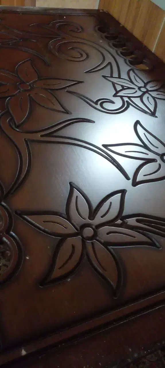 میز|میز و صندلی غذاخوری|کاشان, شهرک فرهنگیان|دیوار