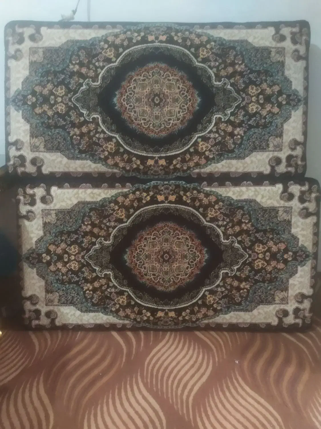 پشتی|پشتی|ملایر, |دیوار