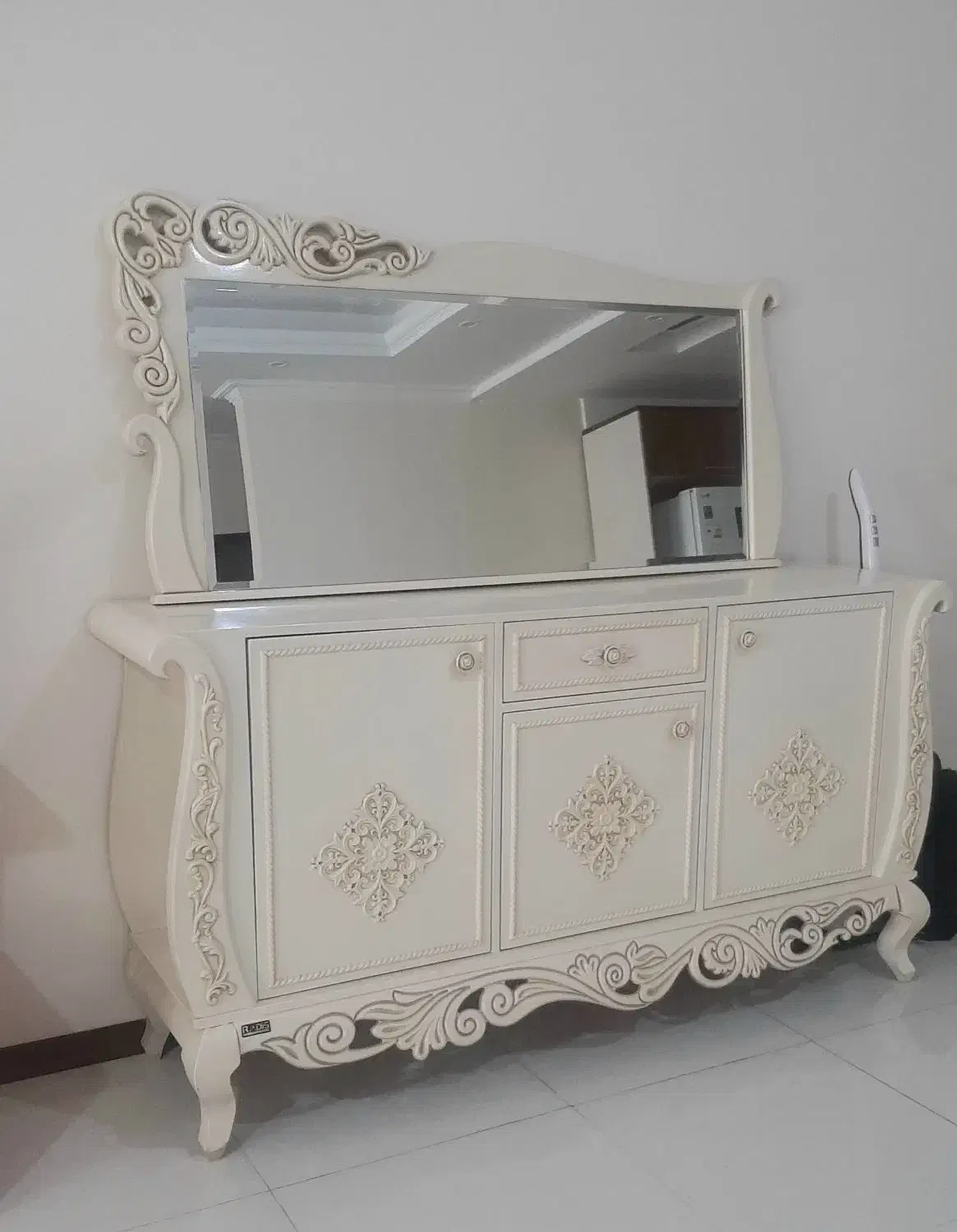 کنسول|بوفه، ویترین، کنسول|مشکین‌دشت, |دیوار