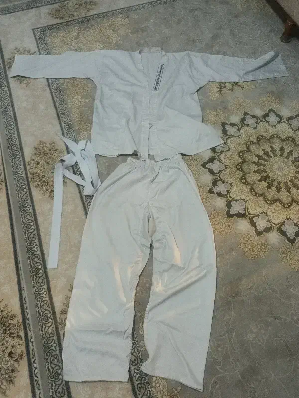 لباس کاراته، مناسب سایز ۴۲ تا ۴۴|تجهیزات ورزشی|فردیس, شهرک وحدت|دیوار