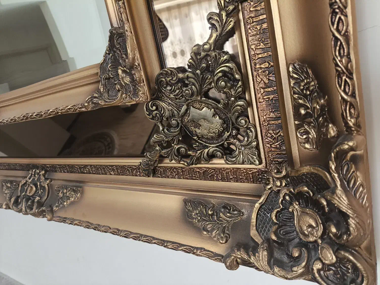 آیینه|آینه|هشتگرد, شهرک گلخانه|دیوار