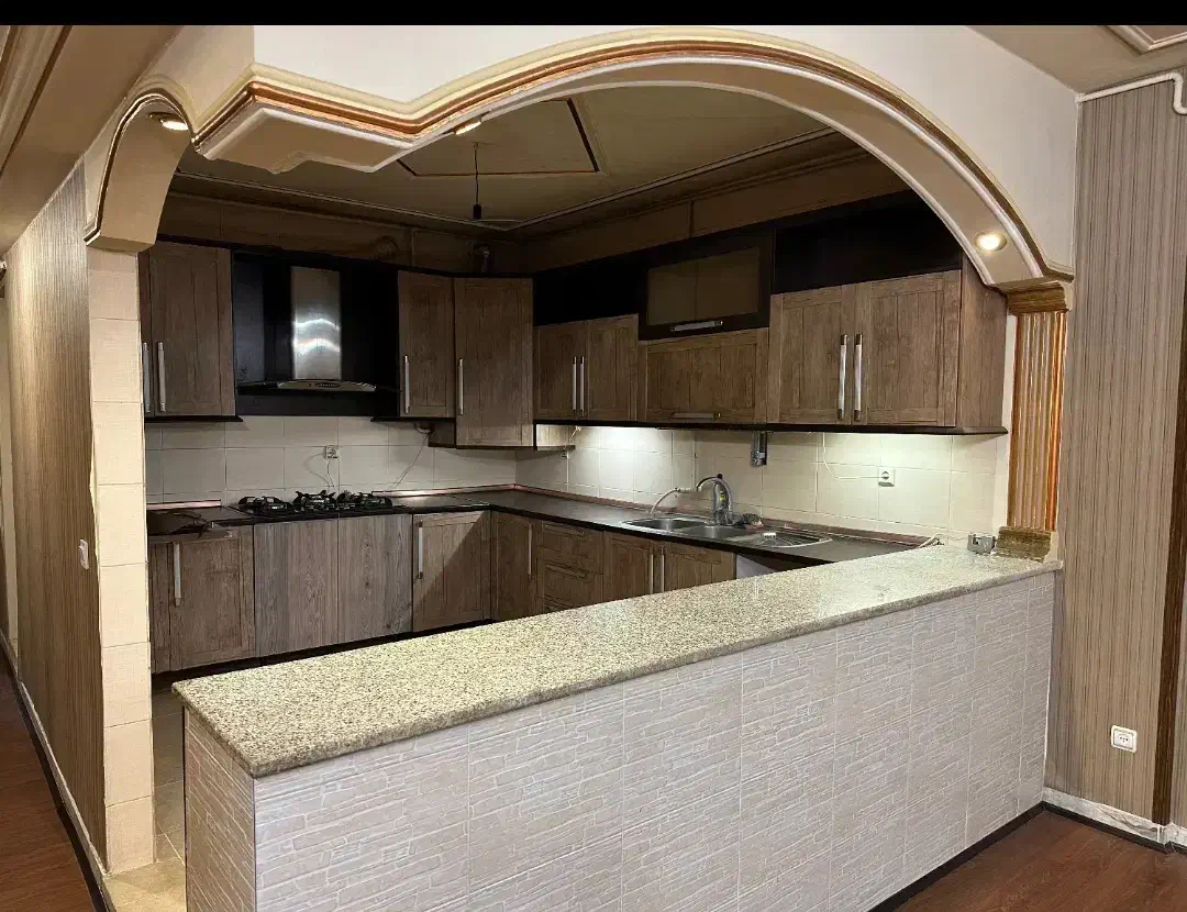 آپارتمان رو به رو پارک معلم/۱۰۰متر/اماده تحویل|فروش آپارتمان|خرم‌آباد, |دیوار