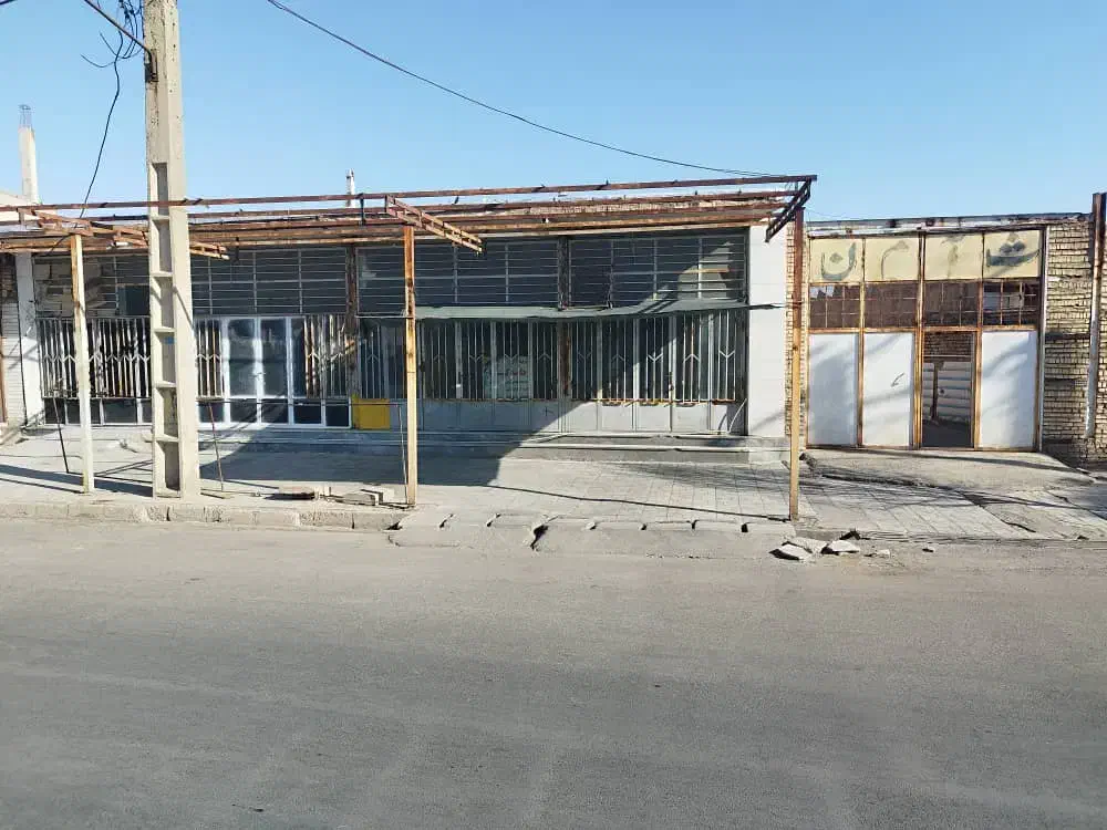 درب بزرگ گاراژی . درب مقازه|فروشگاه و مغازه|دهلران, |دیوار